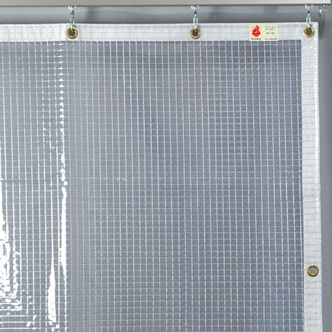 冷暖房効率UP・節電に最適な糸入りビニールカーテン